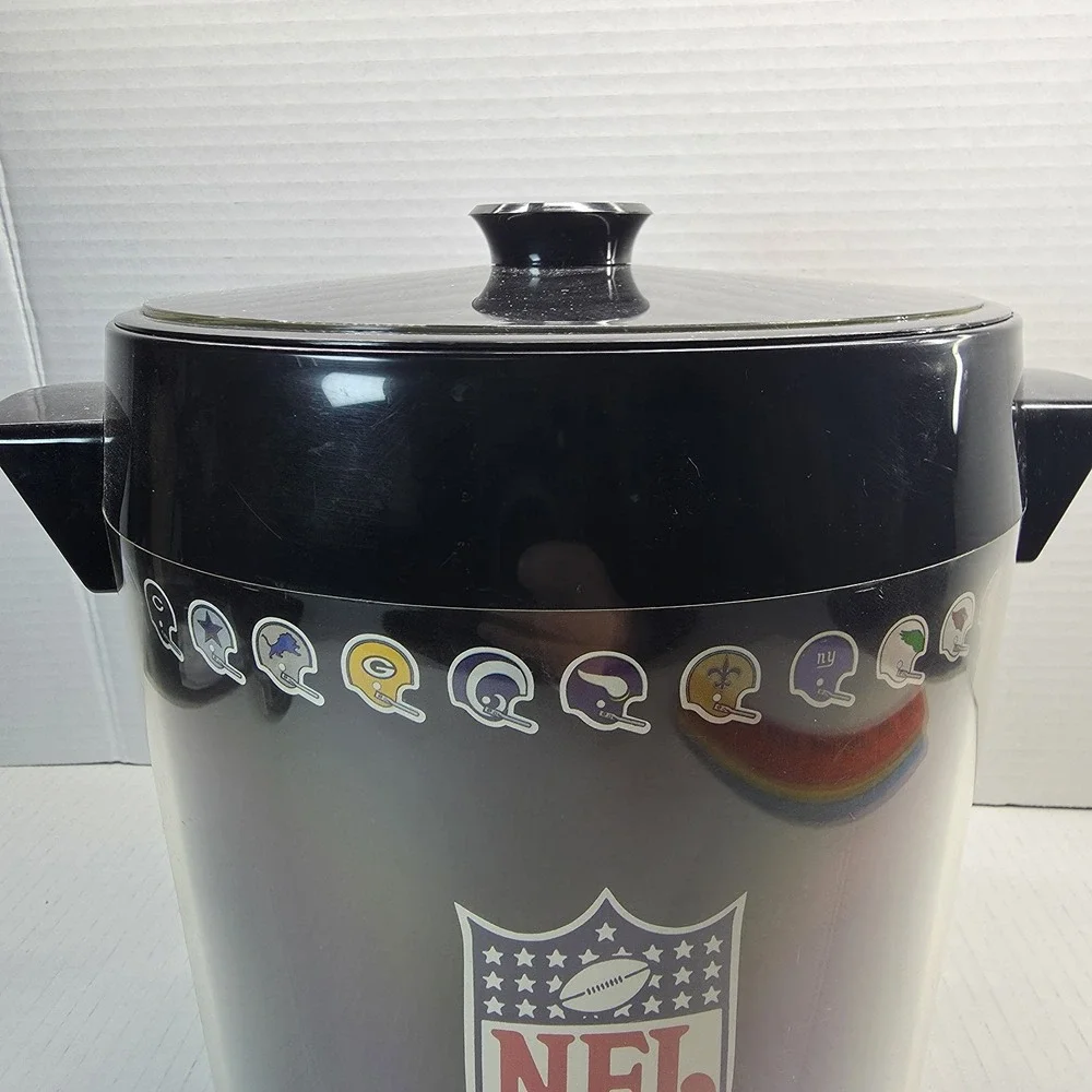 VTG 1970s NFL Ice Bucket Thermo-Serv West Bend Black Plastic 28 Team‎ Logos USA